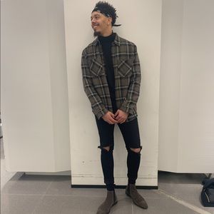 Meet your Posher, Amir